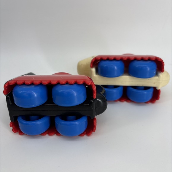 Lot 2 Vintage Little Tikes Wee Waffle Castle Replacement White & Black Horse - Picture 6 of 6